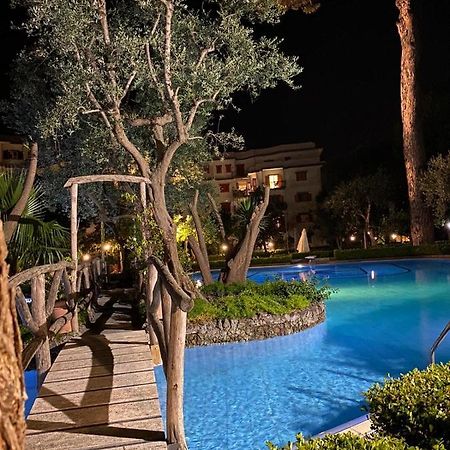 Sorrento Home E Flat Park And Pool Екстер'єр фото