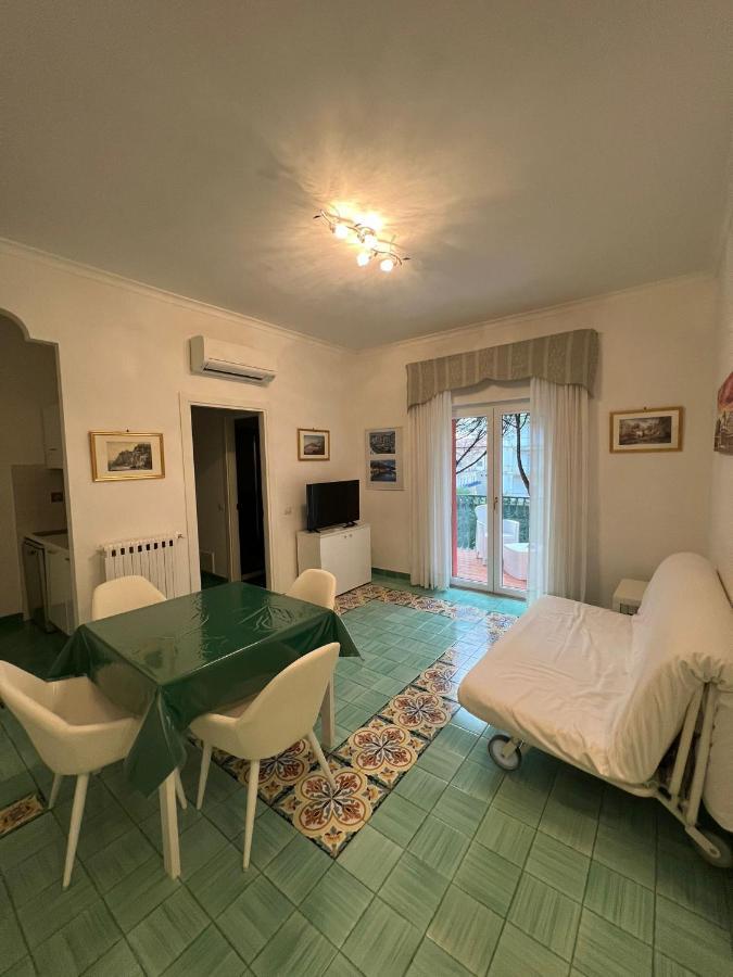 Sorrento Home E Flat Park And Pool Екстер'єр фото